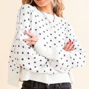 White & Navy Blue Heart Sweater Women’s Size XS/S